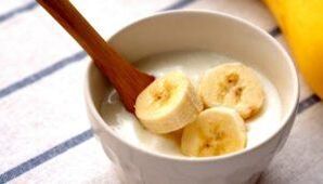 Banana mask for radiant, wrinkle-free skin